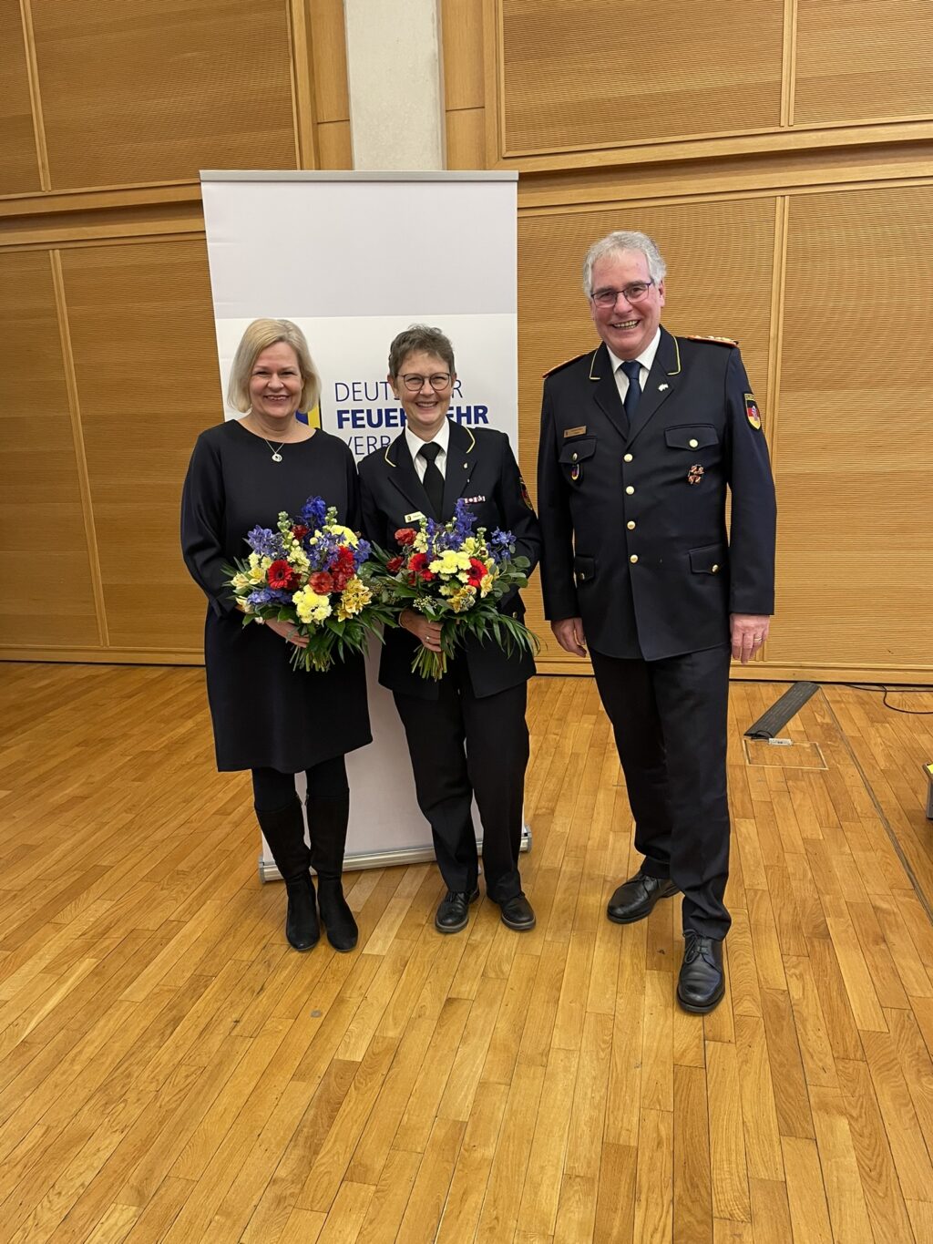 DFV - Tagung von Förderkreis und Beirat am 16. März 2026 in Berlin: Nancy Faeser (links), Claudia Crawford und Karl-Heinz Banse Foto: Silvia Oestreicher/DFV